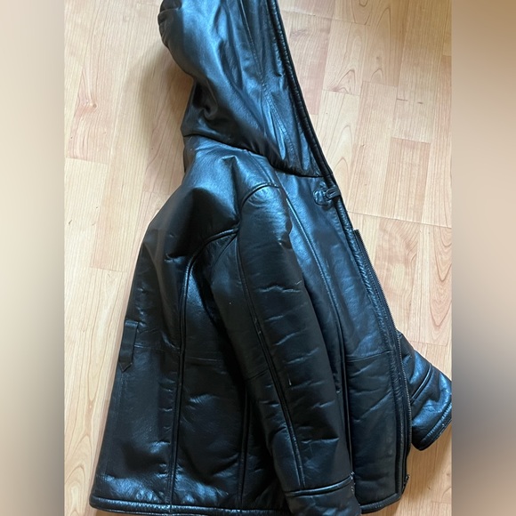 Black leather vintage Wilson leather kids coat! - Picture 2 of 4